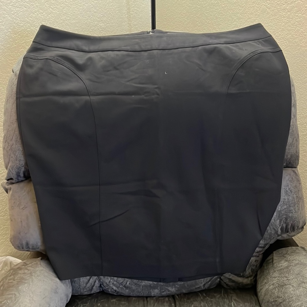 Torrid Black Midi Skirt Size 24